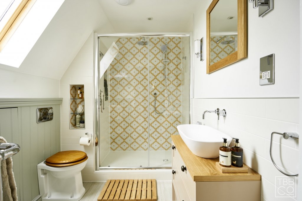Design for Small Bathrooms: 5 Ways to improve your space ...